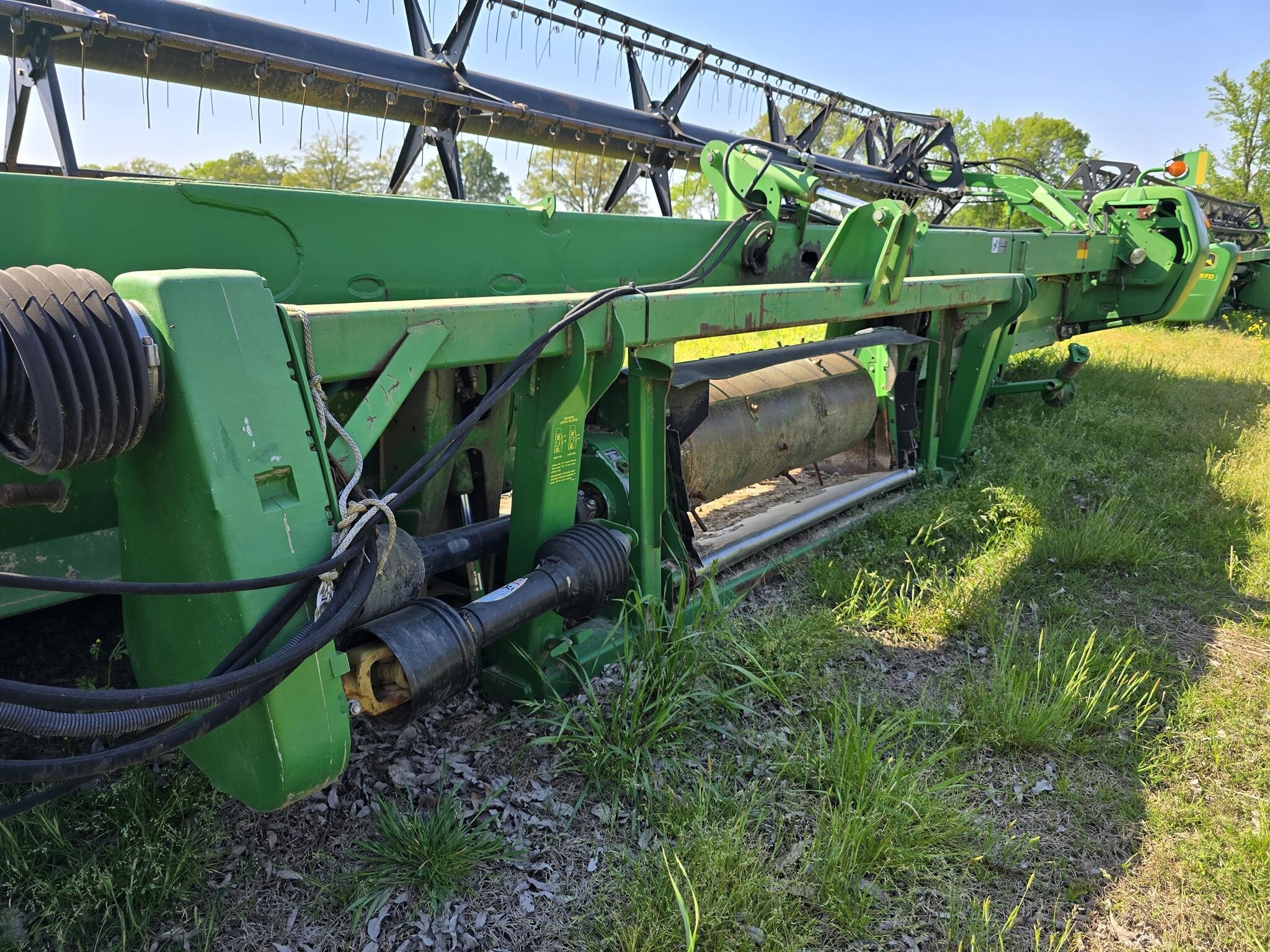 2009 John Deere 630D Platform