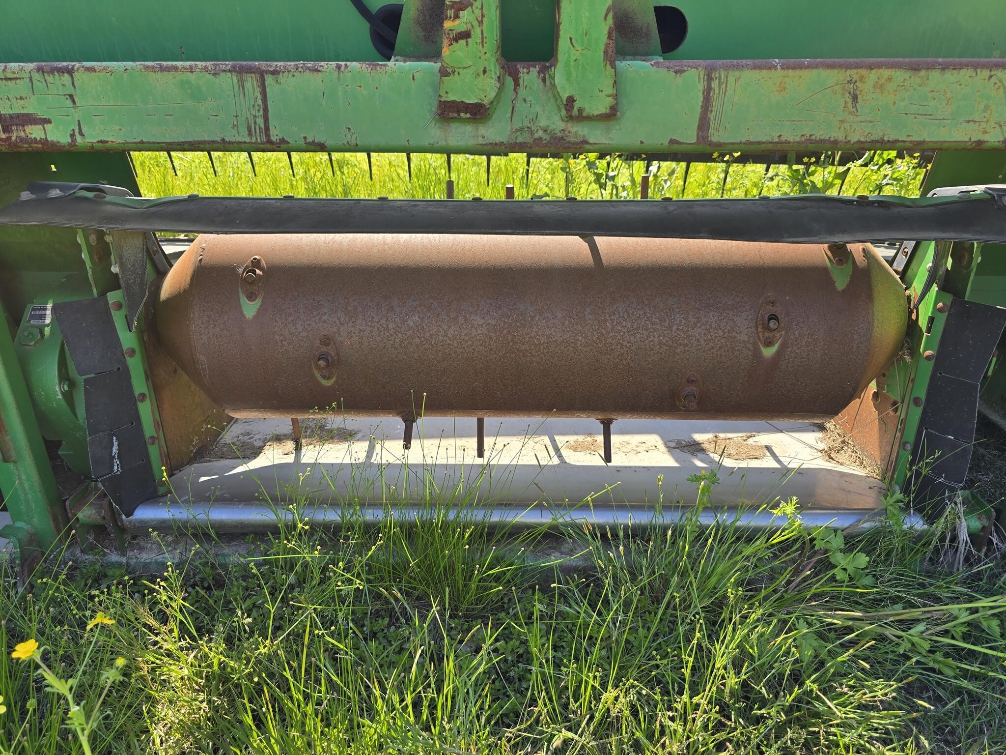 2010 John Deere 630D Platform