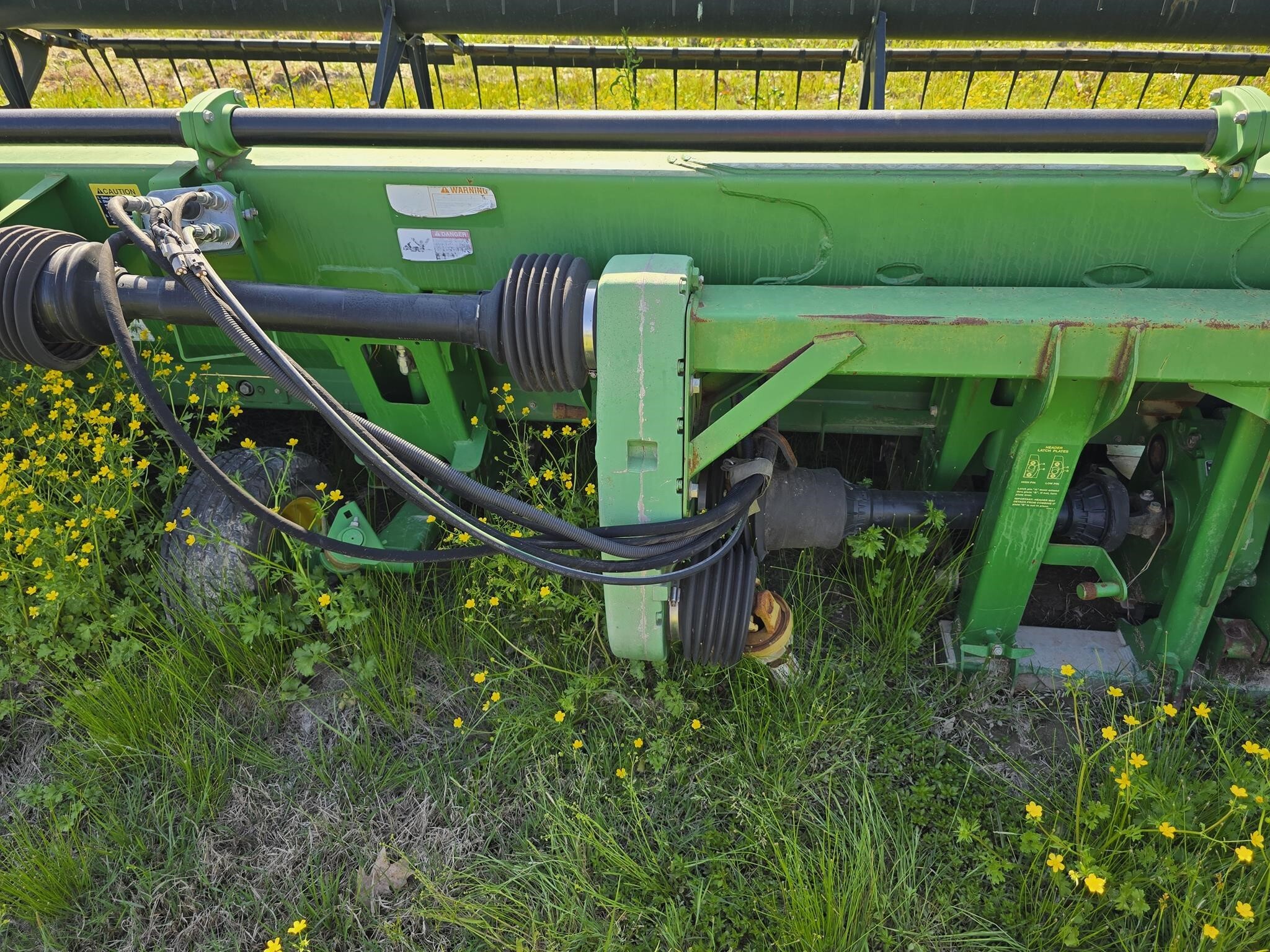 2010 John Deere 630D Platform