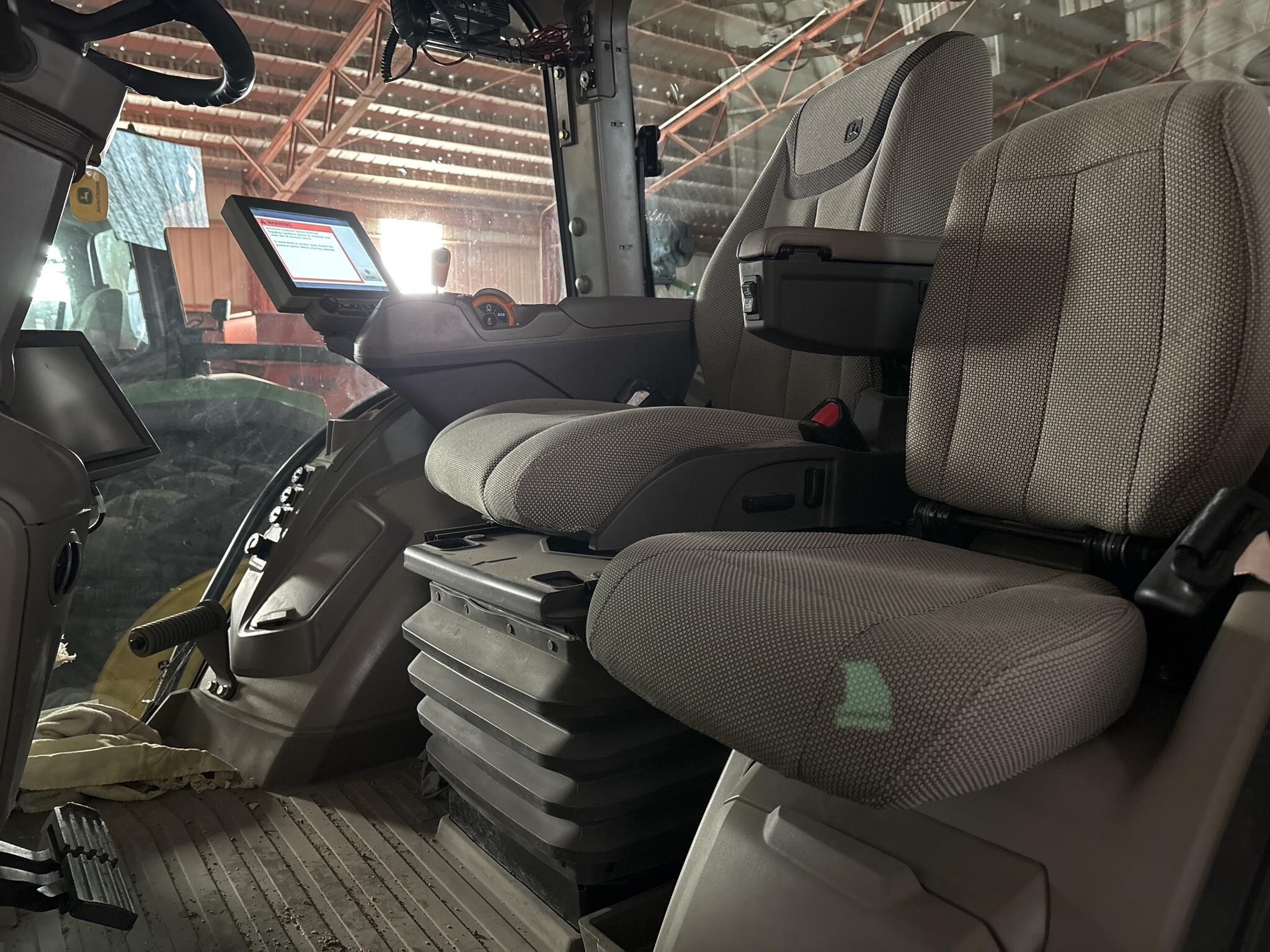 2023 John Deere 8R 280 Tractor