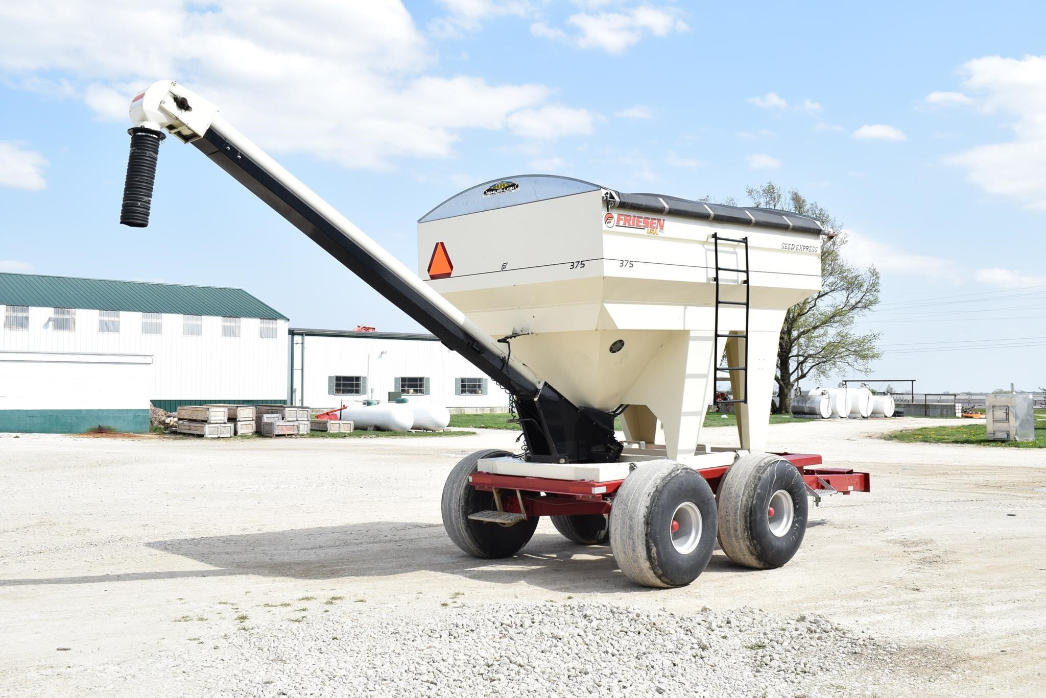  Friesen 375 Seed Tender