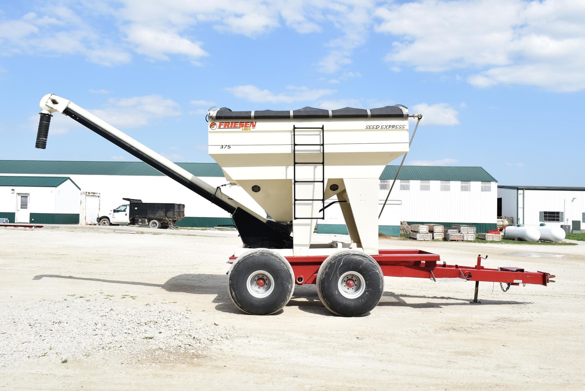  Friesen 375 Seed Tender