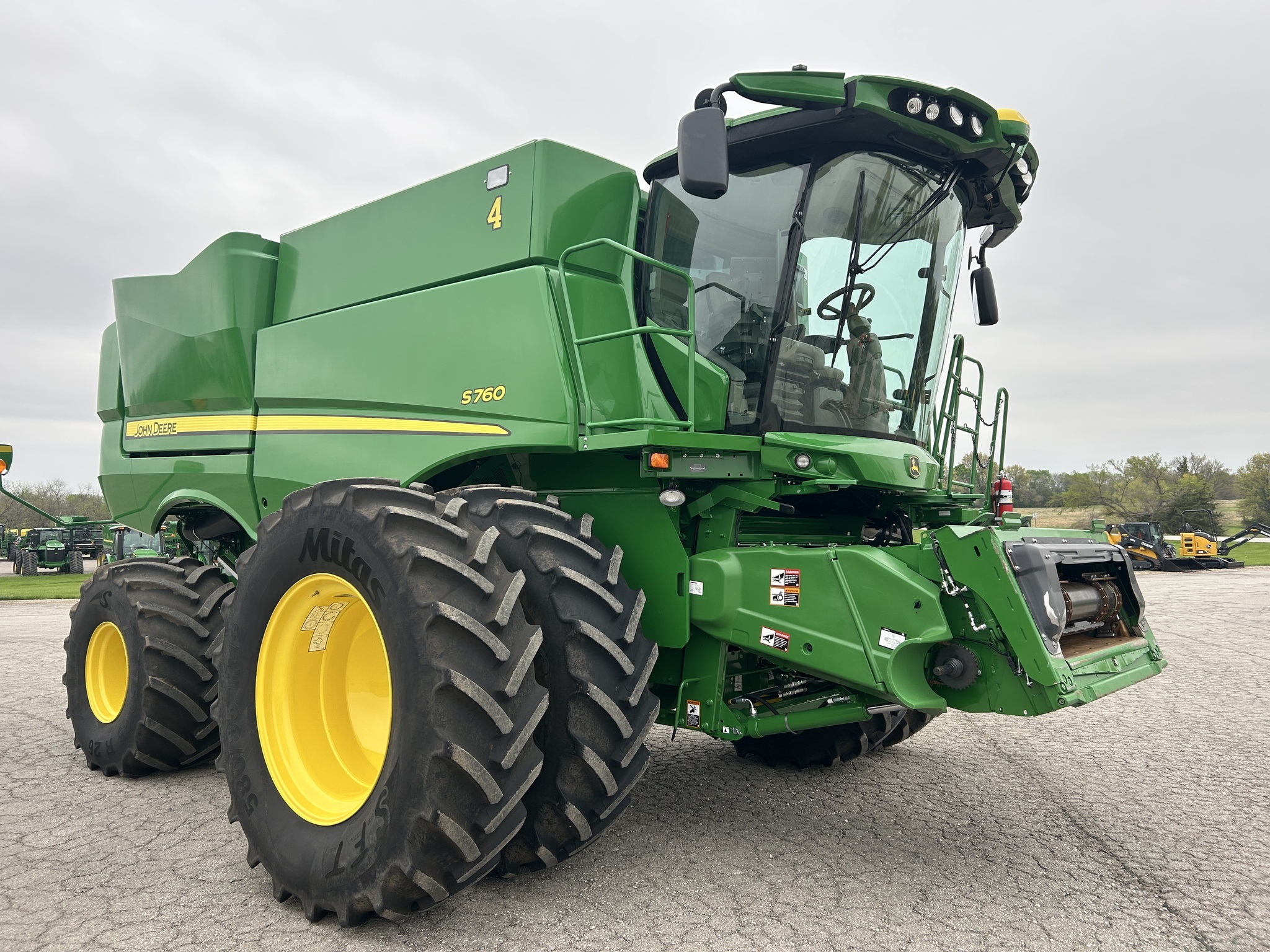 2023 John Deere S760 Combine
