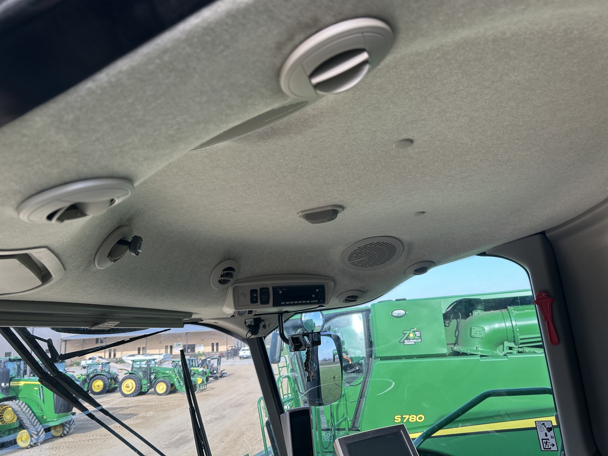 2023 John Deere S780 Combine