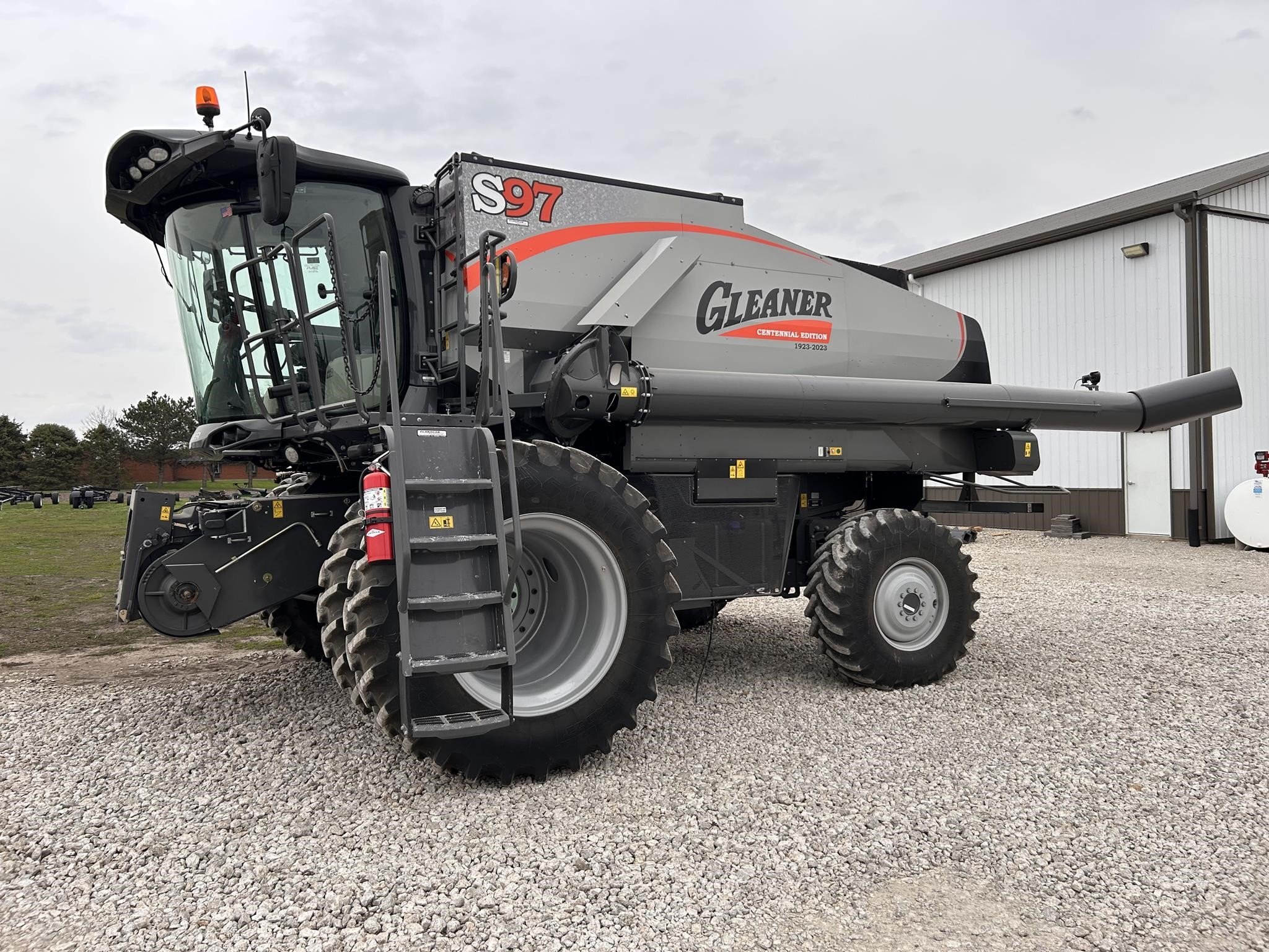 2023 Gleaner S97 Combine