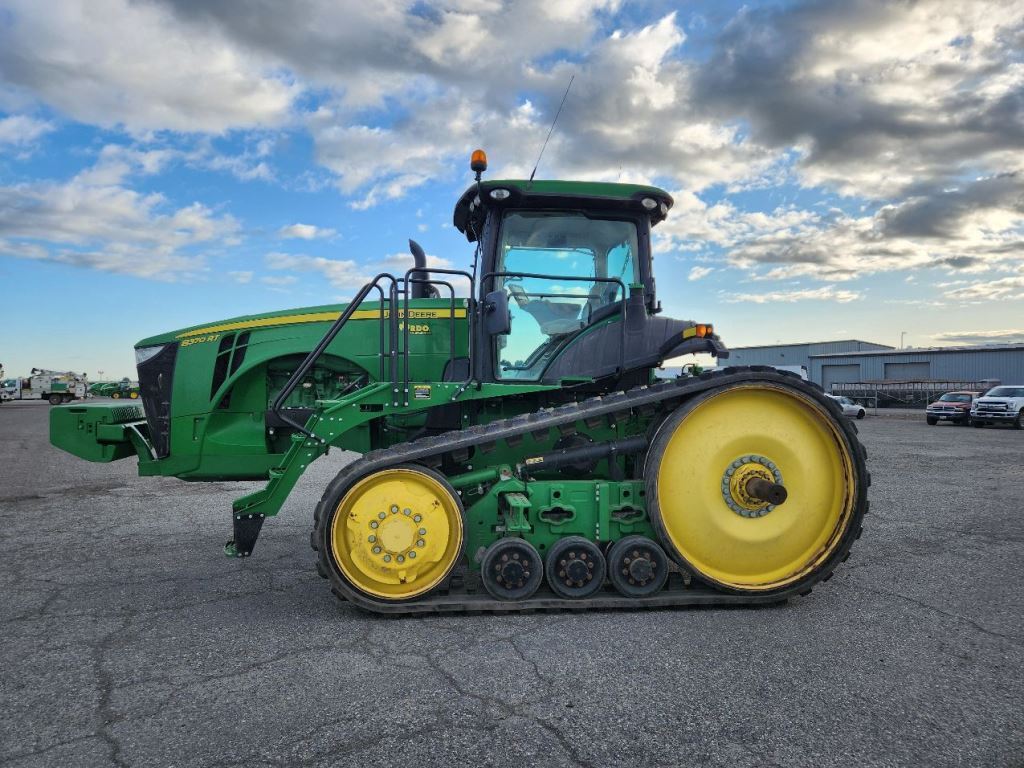 2017 John Deere 8370RT Tractor