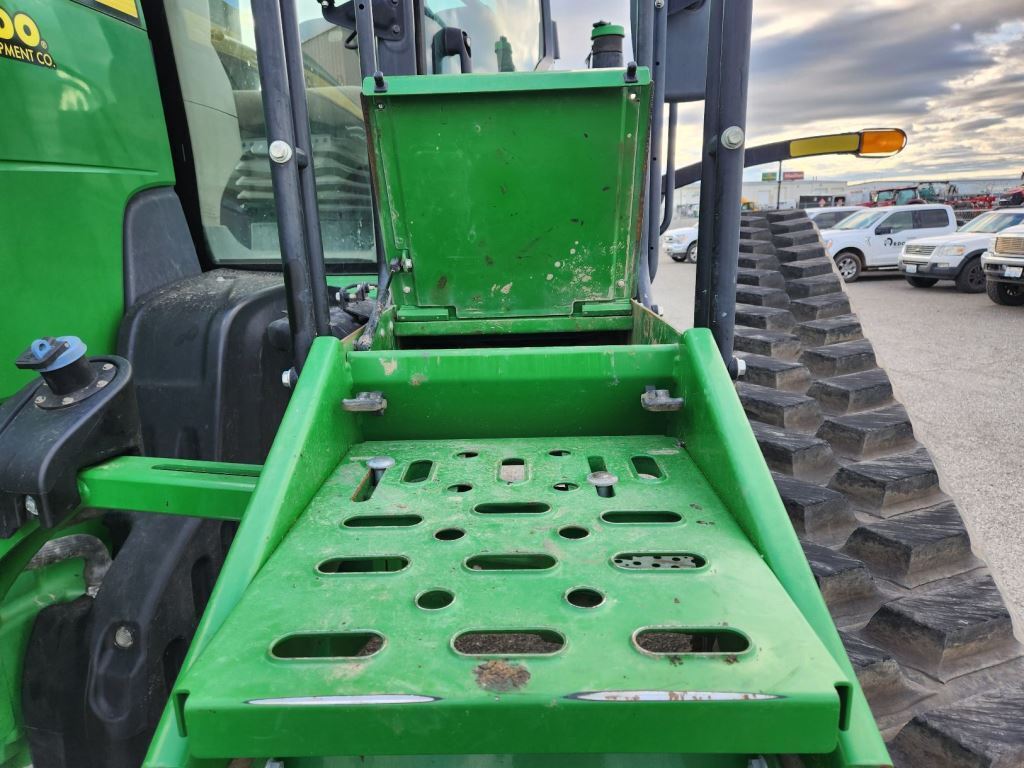 2017 John Deere 8370RT Tractor