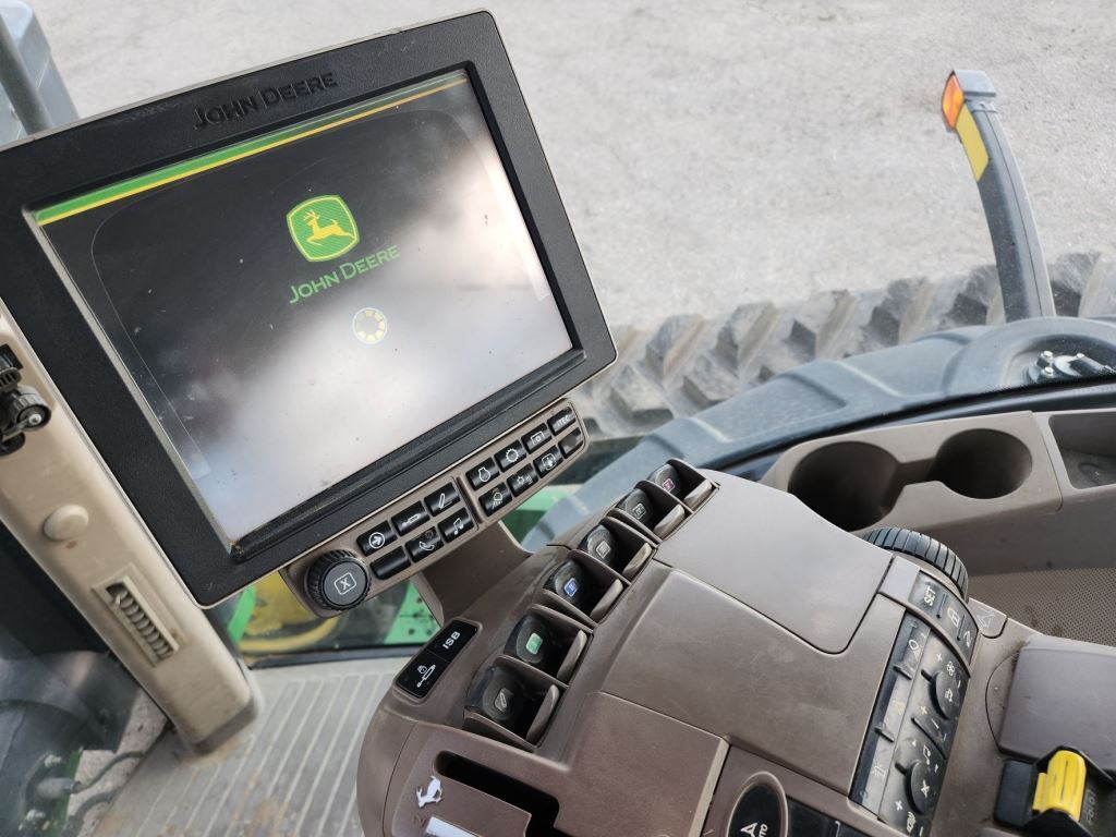 2017 John Deere 8370RT Tractor