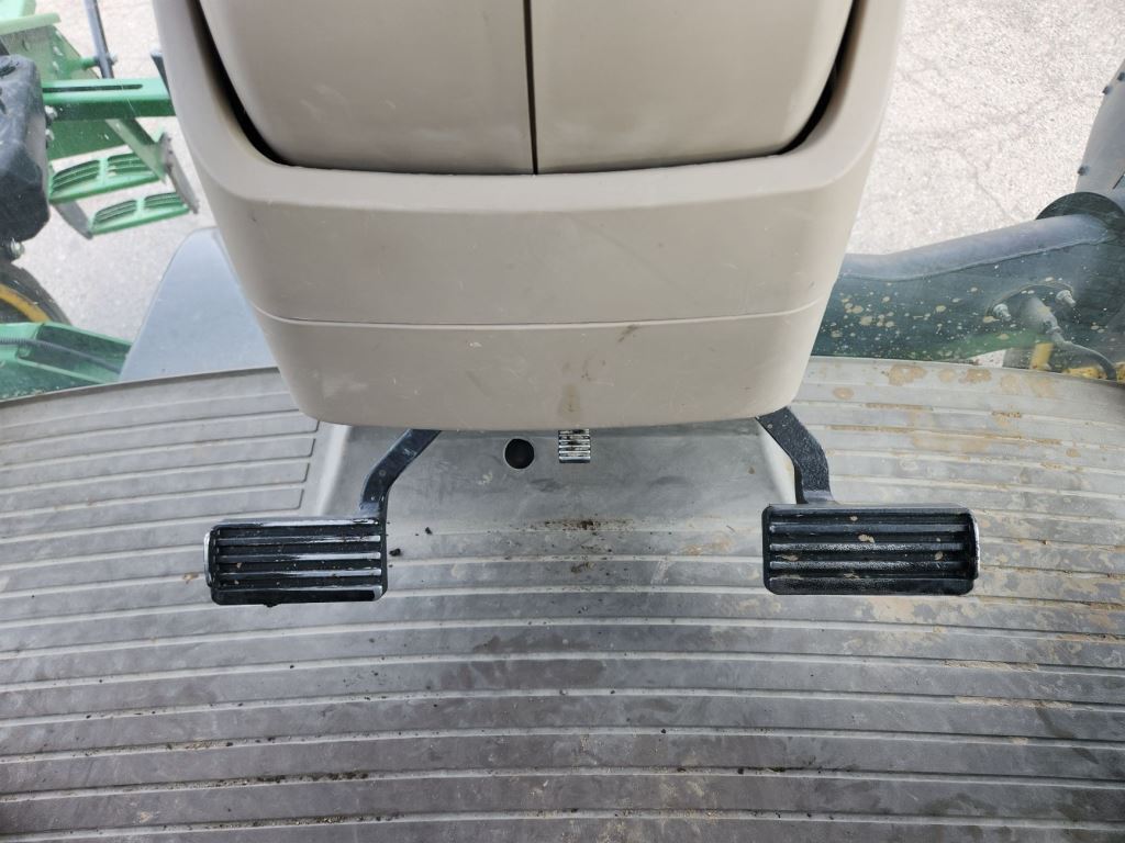 2017 John Deere 8370RT Tractor