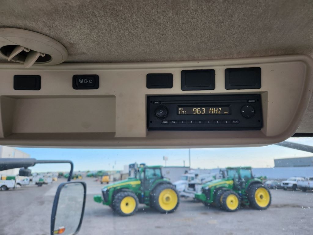 2017 John Deere 8370RT Tractor