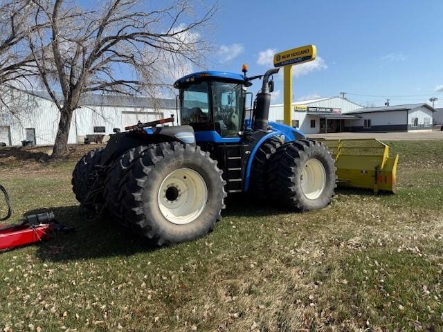 2013 New Holland T9.505 Tractor