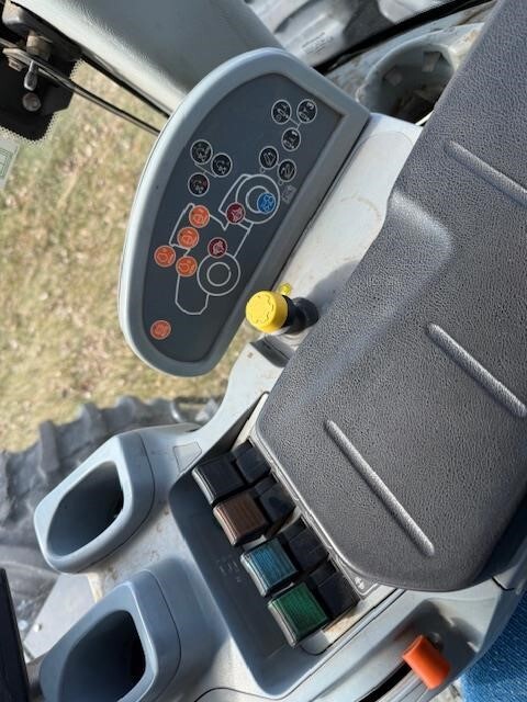 2013 New Holland T9.505 Tractor