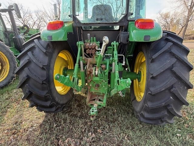 2021 John Deere 6120E Tractor