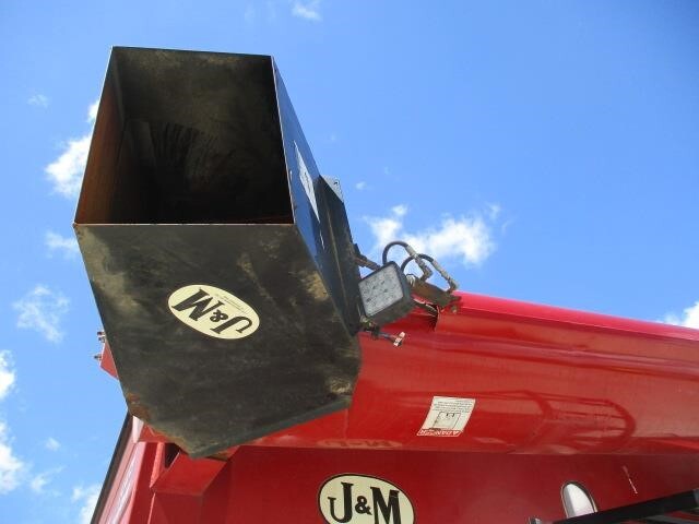  J&M 1325-22S Grain Cart