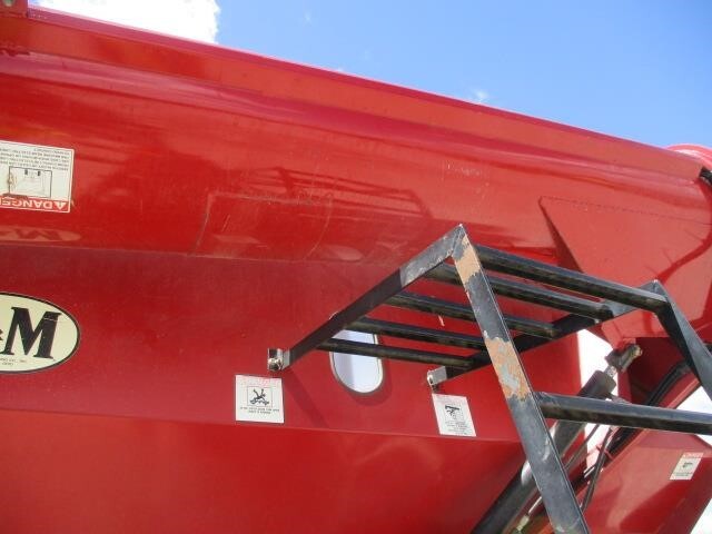  J&M 1325-22S Grain Cart
