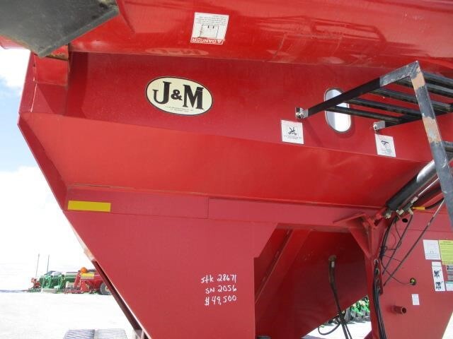 J&M 1325-22S Grain Cart
