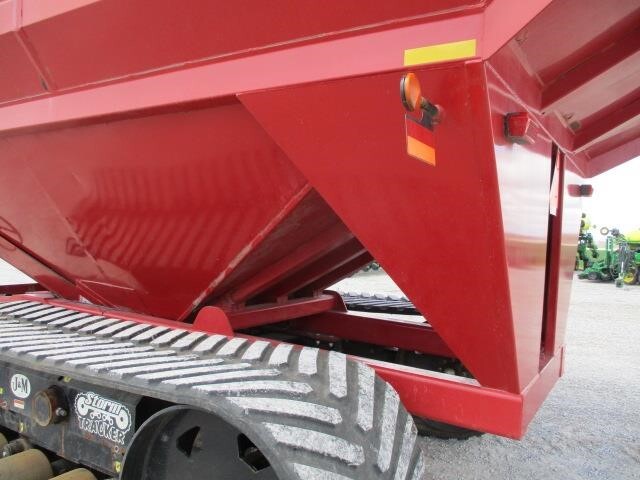  J&M 1325-22S Grain Cart