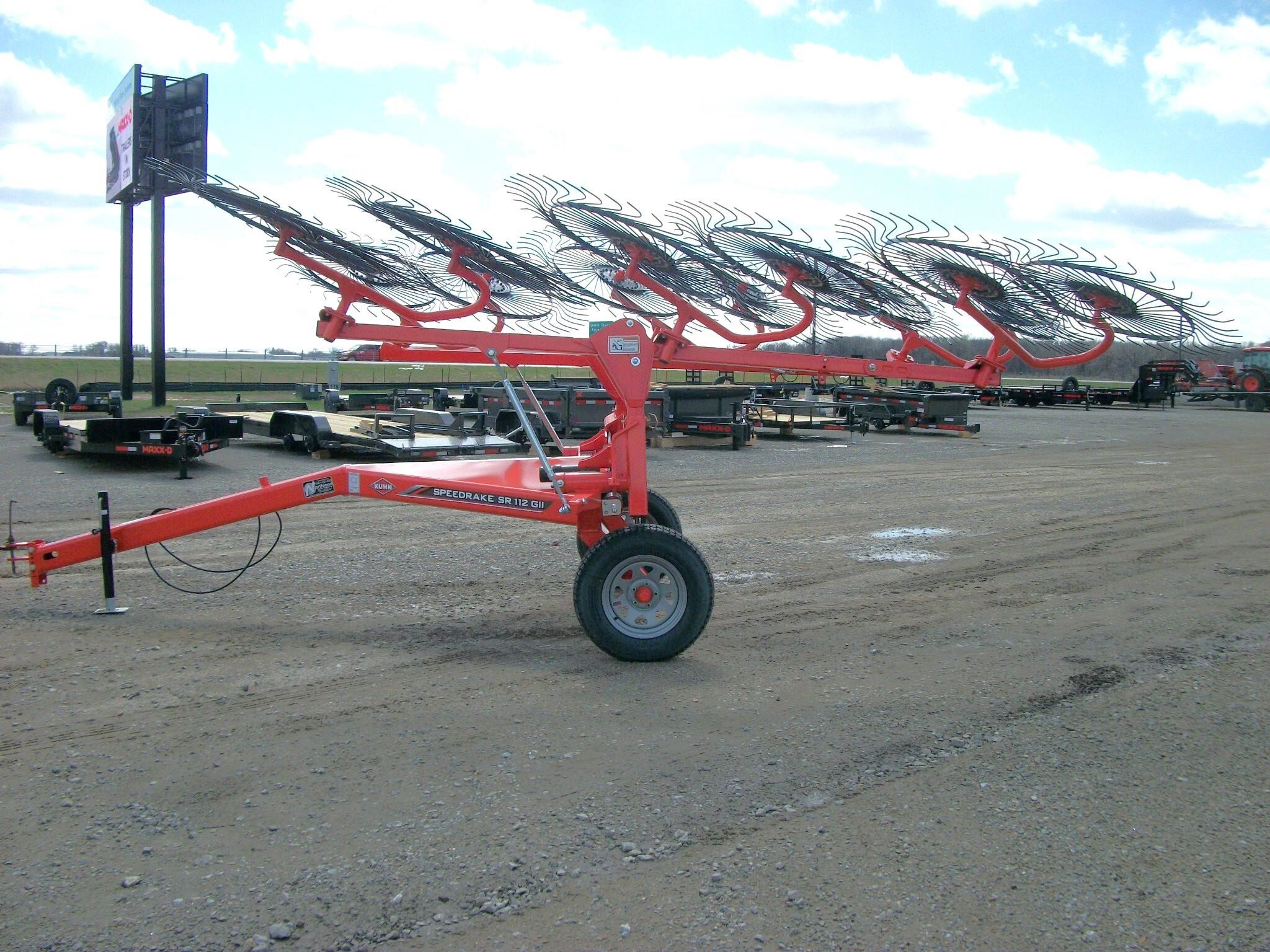 2024 Kuhn SR112GII Rake