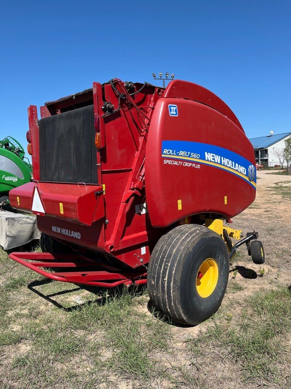 2021 New Holland Roll-Belt 560 Round Baler