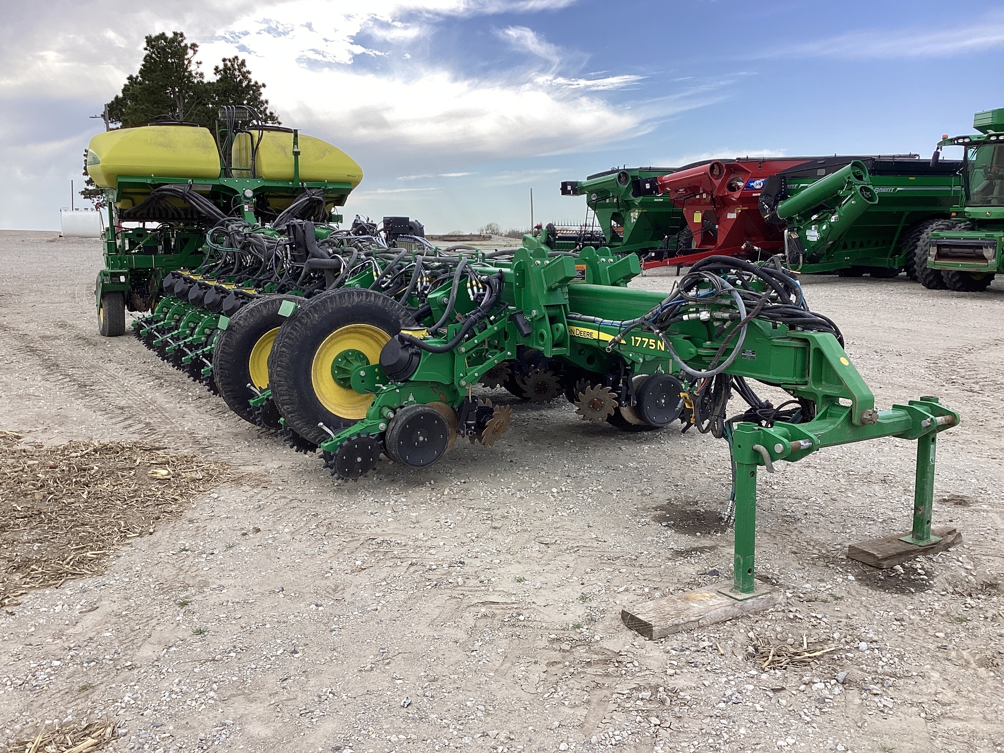 2016 John Deere 1775NT Planter