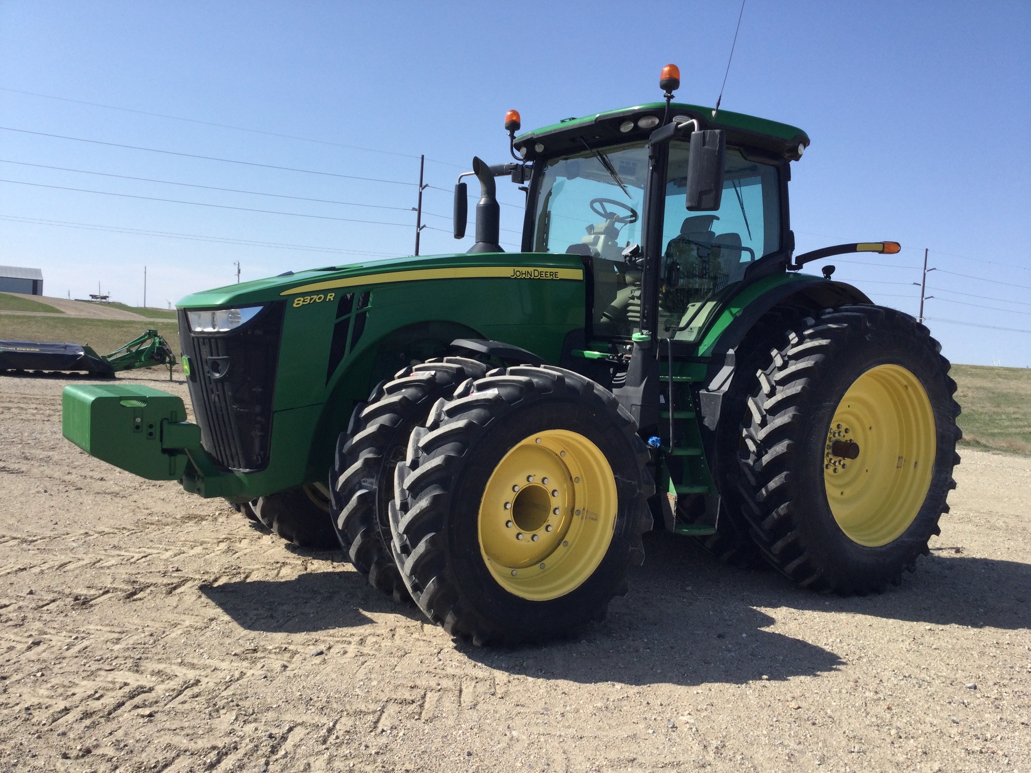 2019 John Deere 8370R Tractor