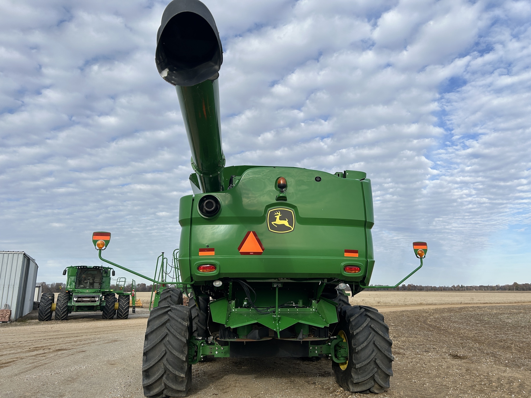 2016 John Deere S680 Combine