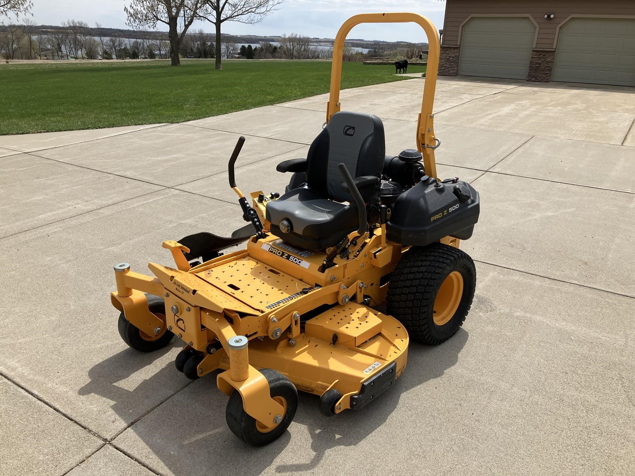 2023 Cub Cadet PRO Z 560L KW Lawn Mower
