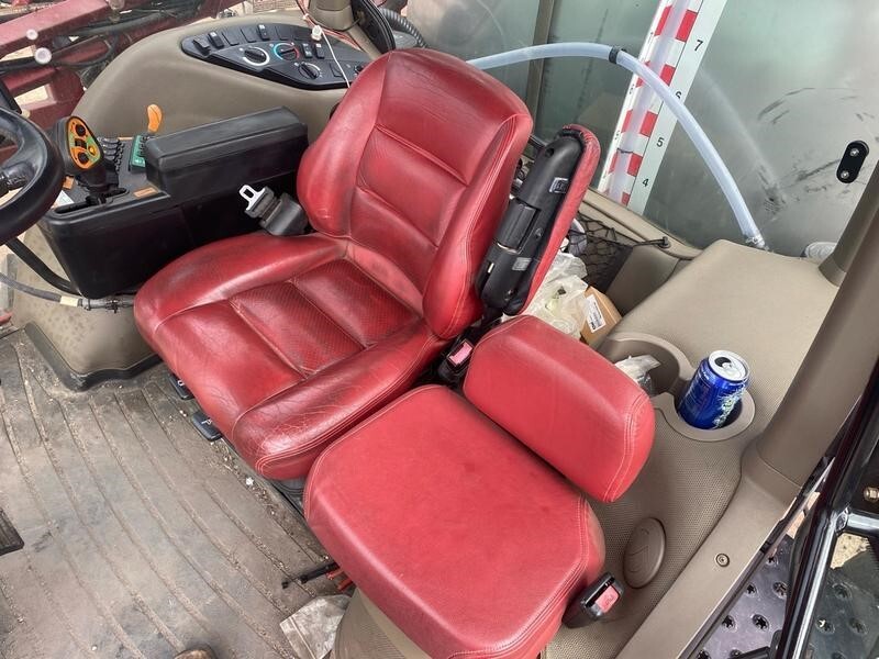 2010 Case IH Patriot 3330 Self-Propelled Sprayer