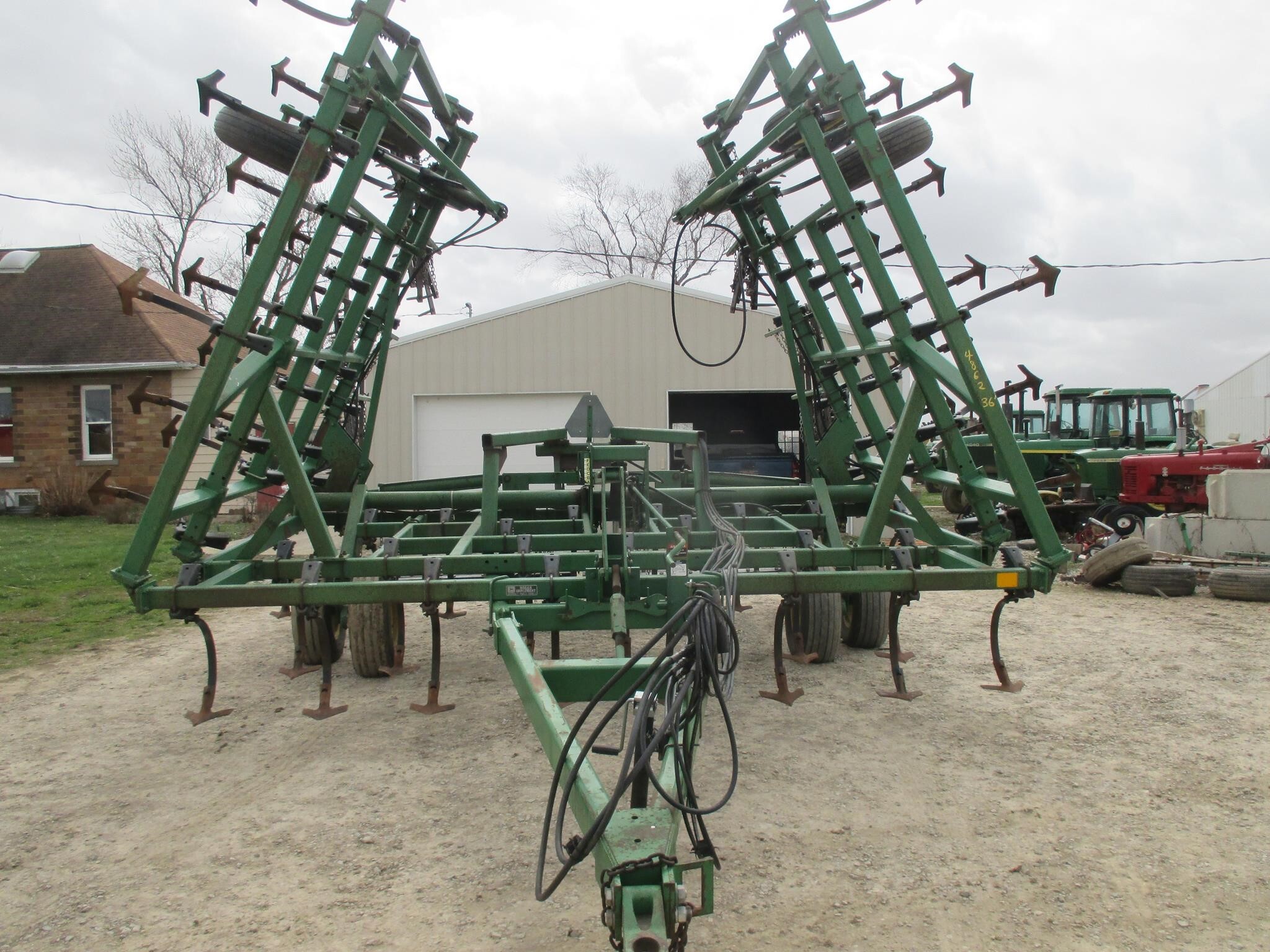  John Deere 980 Field Cultivator