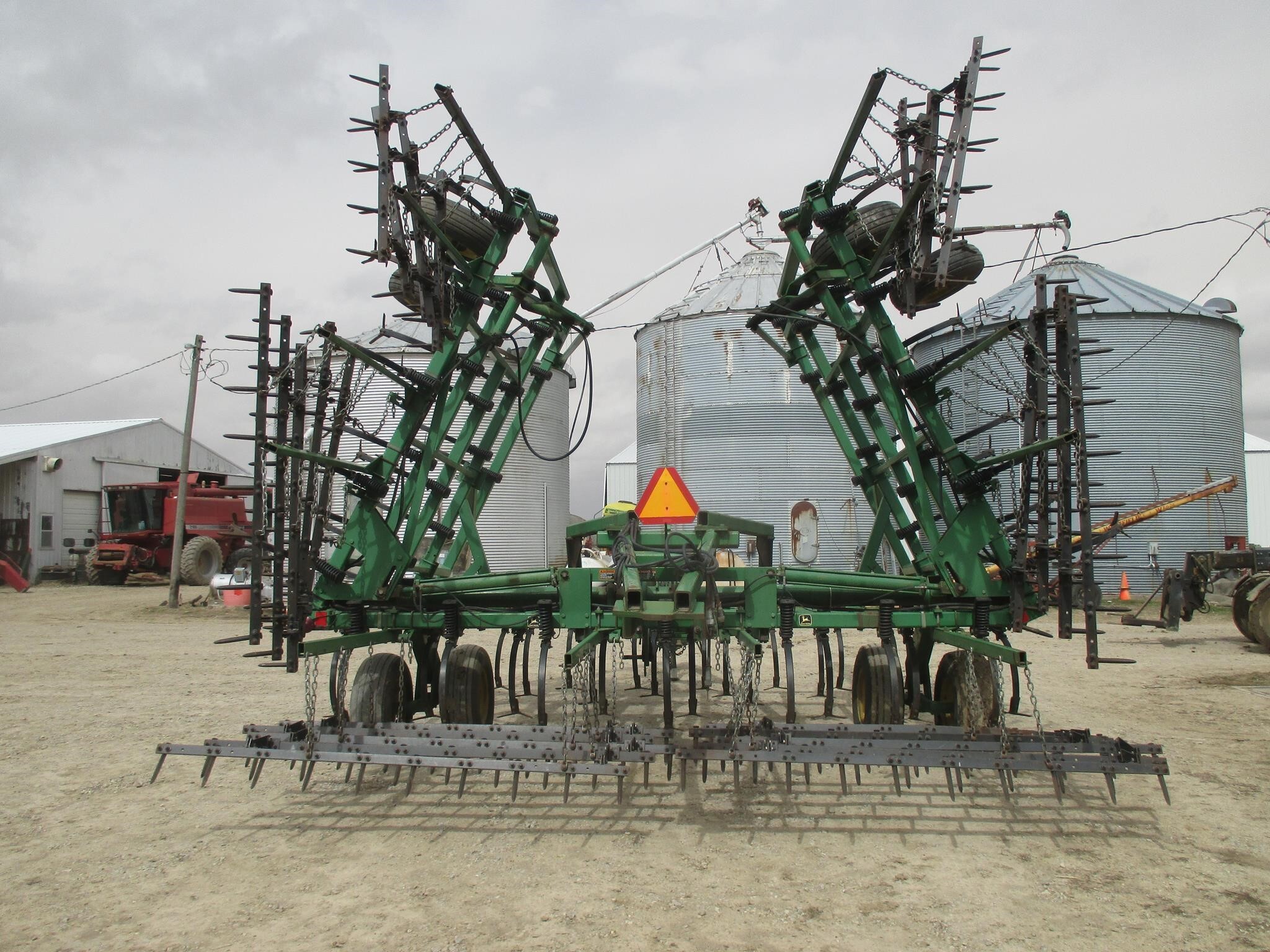  John Deere 980 Field Cultivator