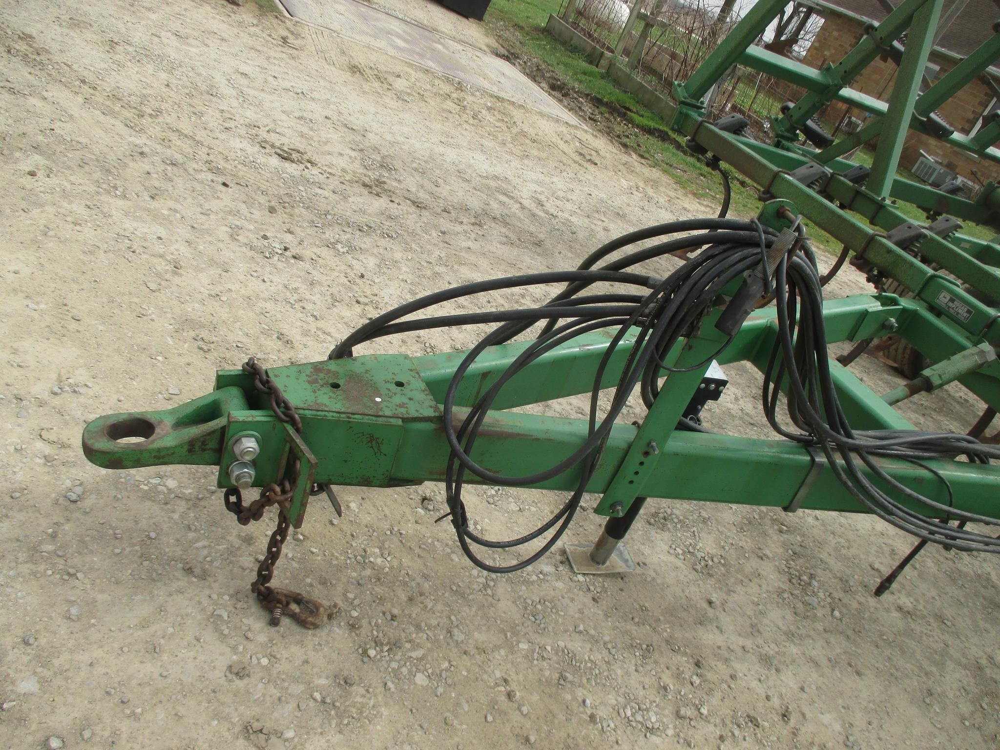  John Deere 980 Field Cultivator