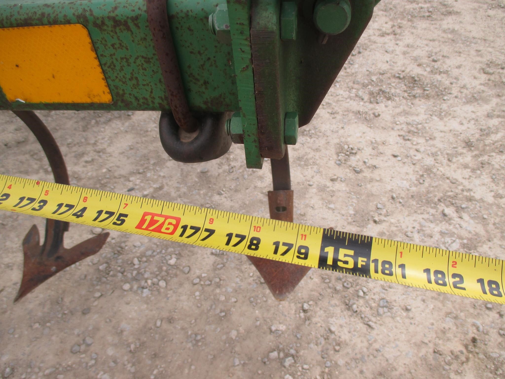 John Deere 980 Field Cultivator