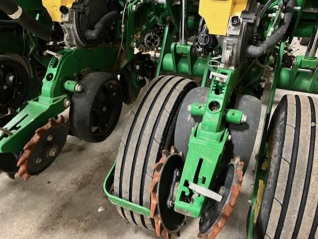 2019 John Deere 1775NT Planter