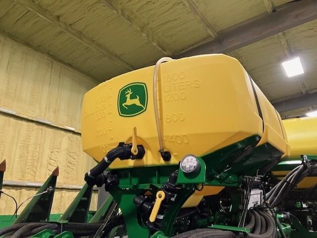 2019 John Deere 1775NT Planter