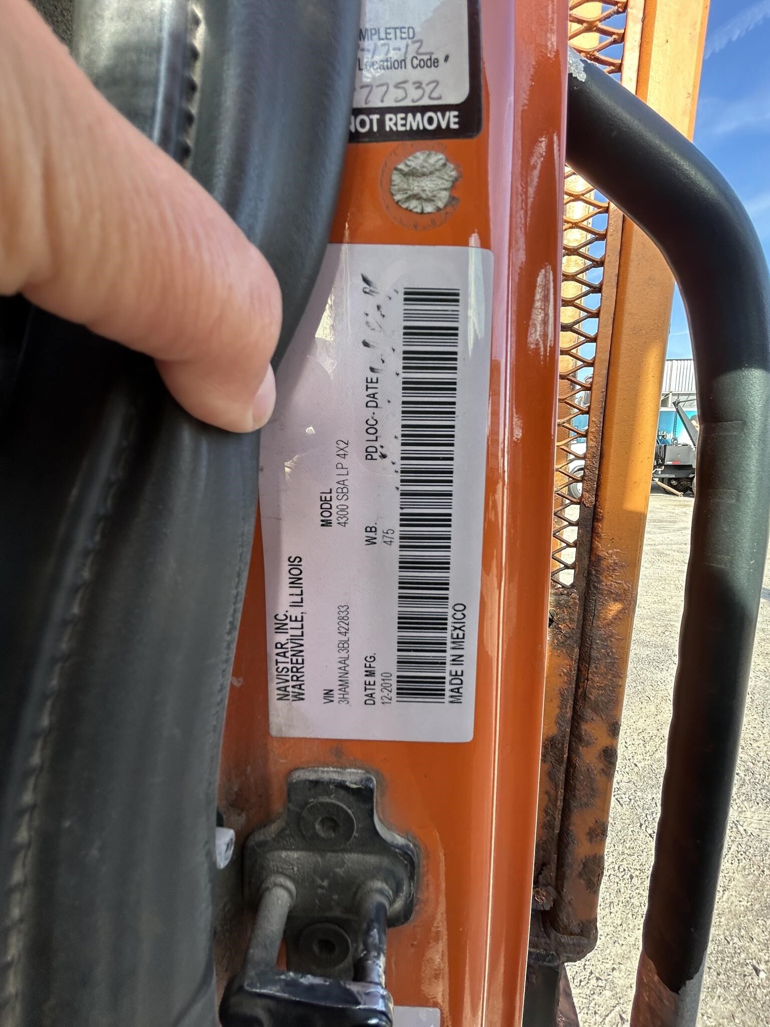 2011 International DURASTAR 4300 Semi Trucks/Trailer