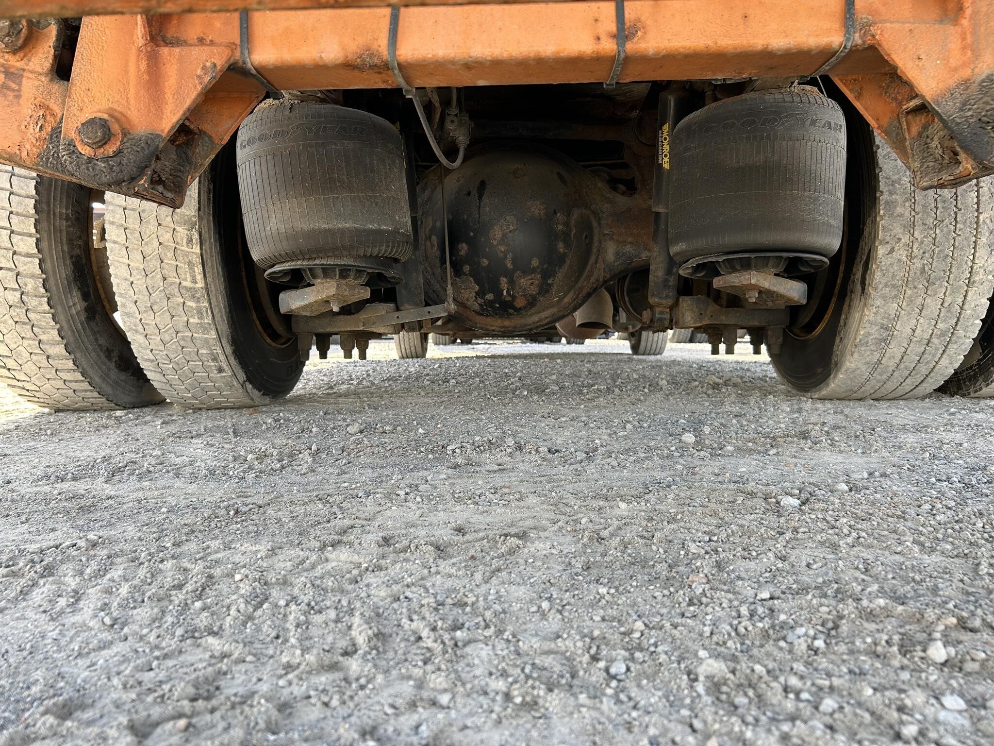 2011 International DURASTAR 4300 Semi Trucks/Trailer