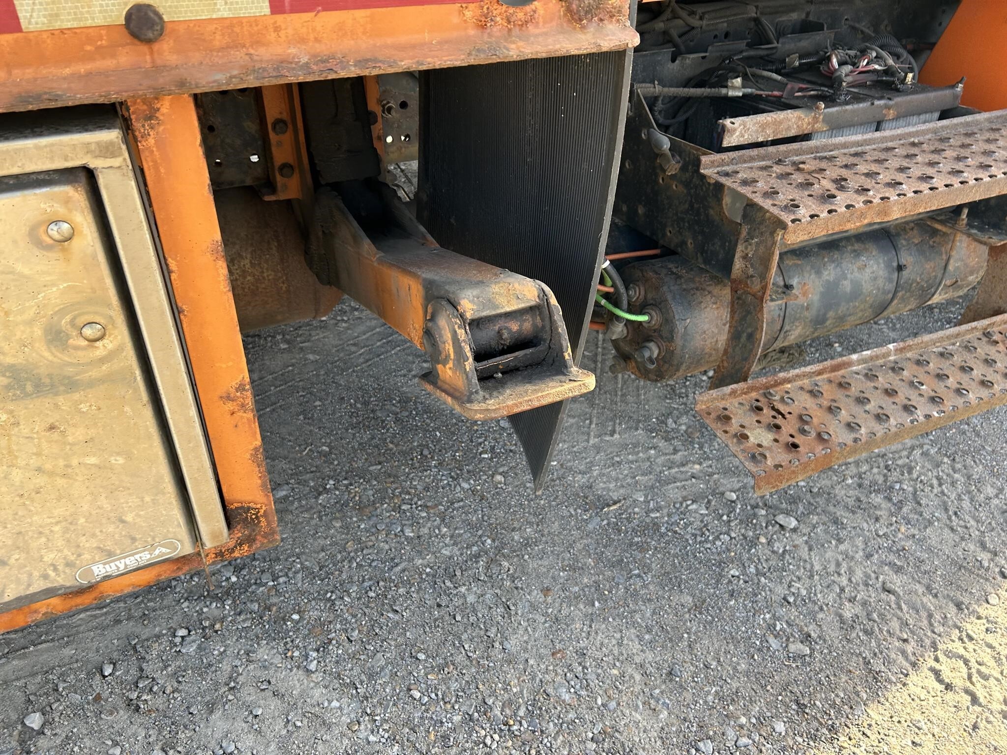 2011 International DURASTAR 4300 Semi Trucks/Trailer
