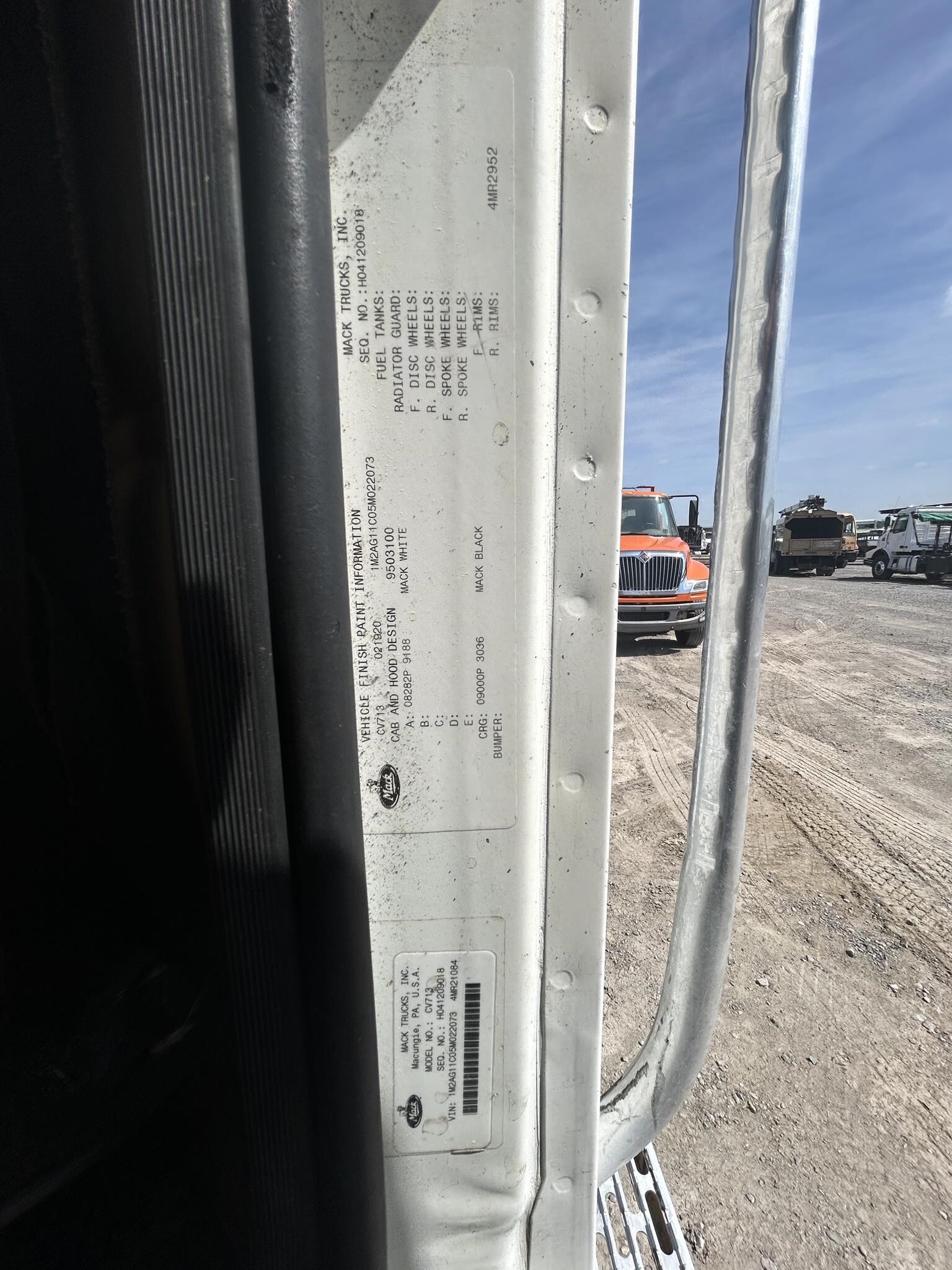 2005 Mack Granite CV713 Dump Trucks/Trailer