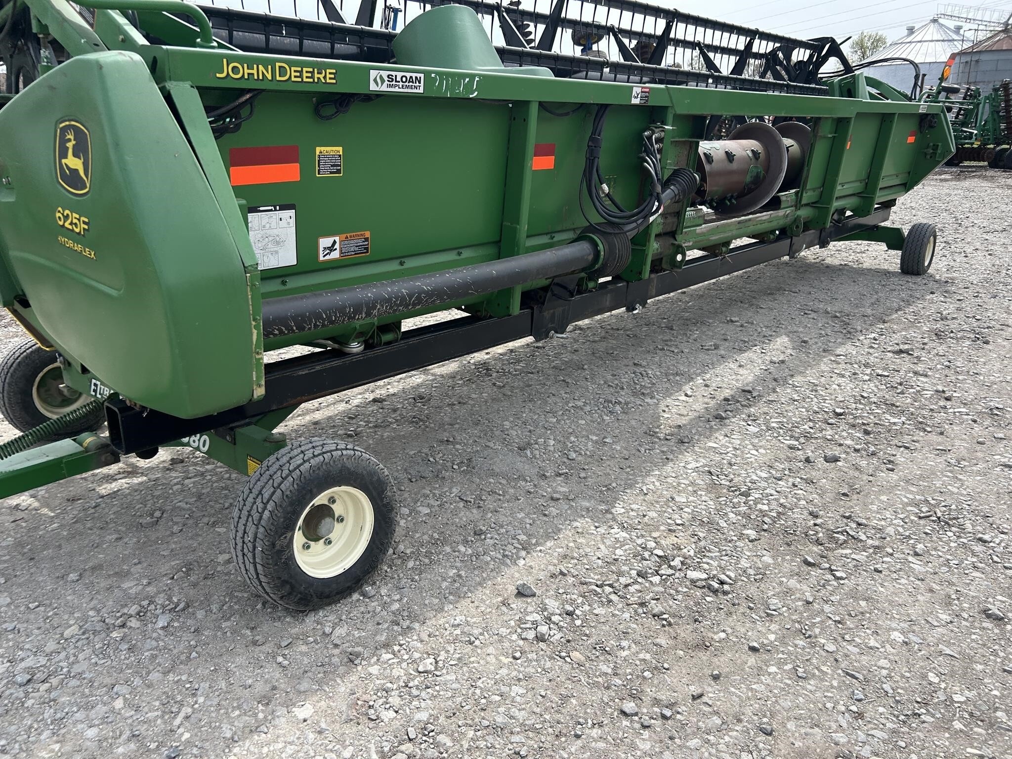  E-Z Trail 680 Header Trailer