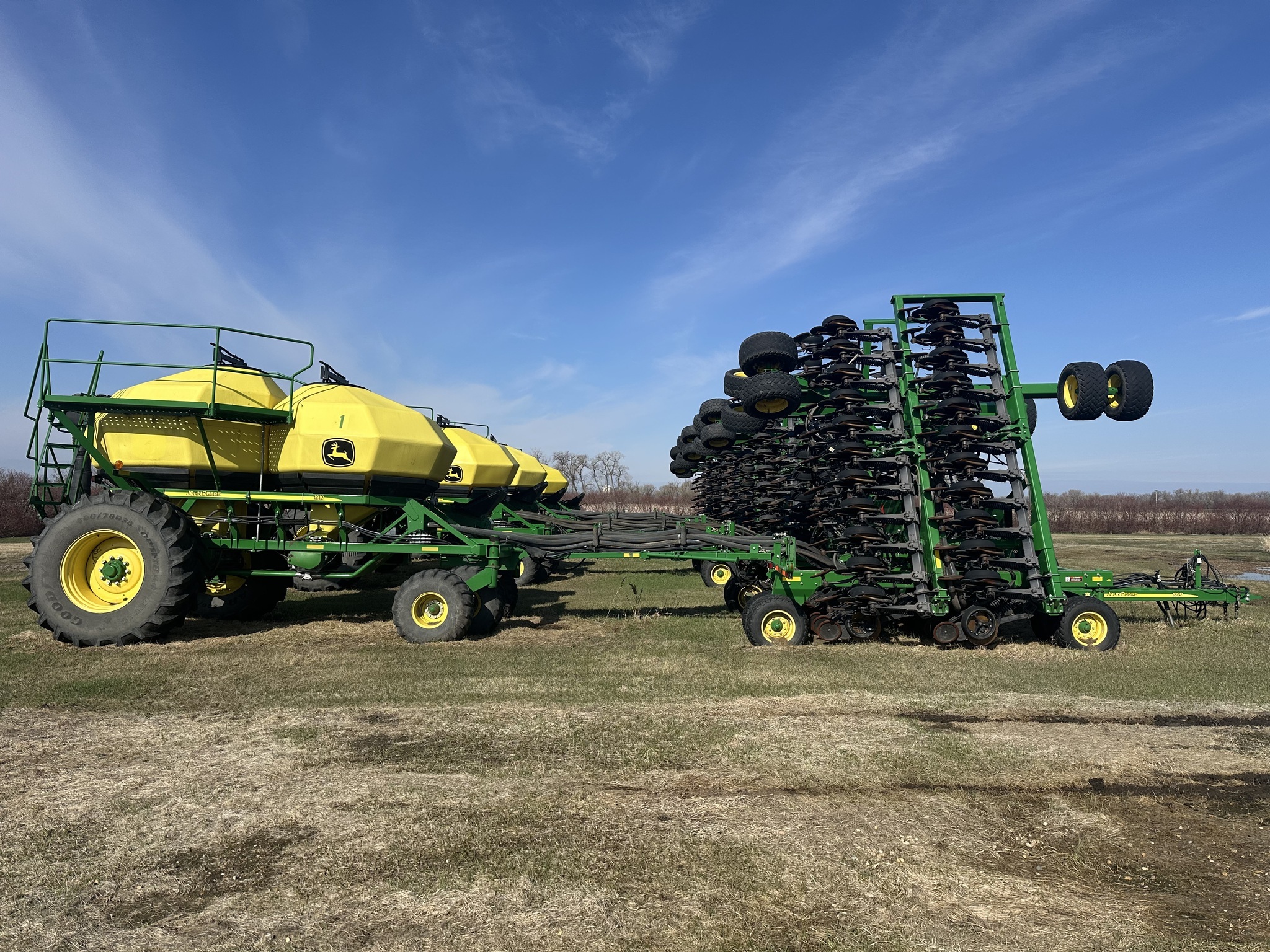 2016 John Deere 1890 Air Seeder
