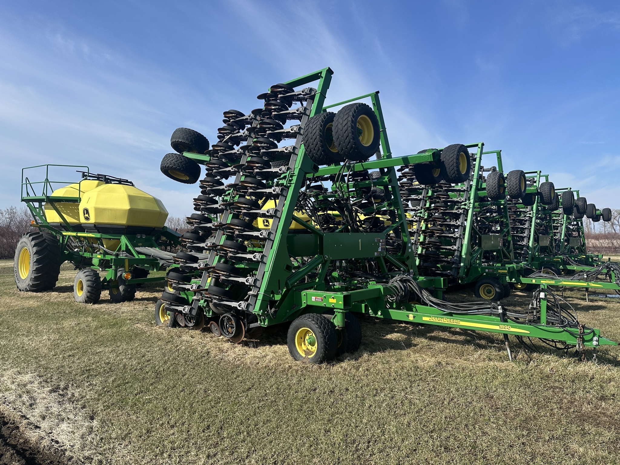 2016 John Deere 1890 Air Seeder