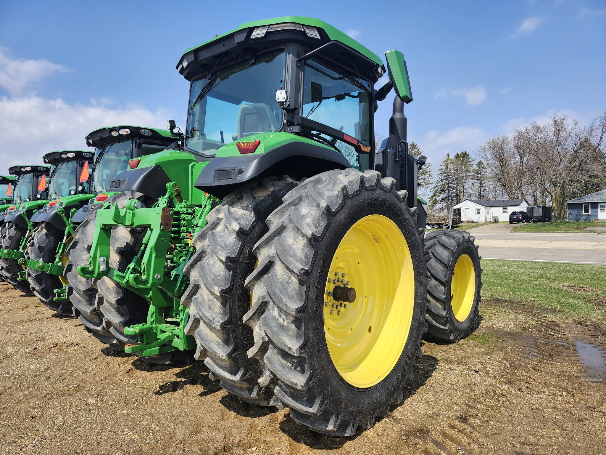 2024 John Deere 7R 270 Tractor