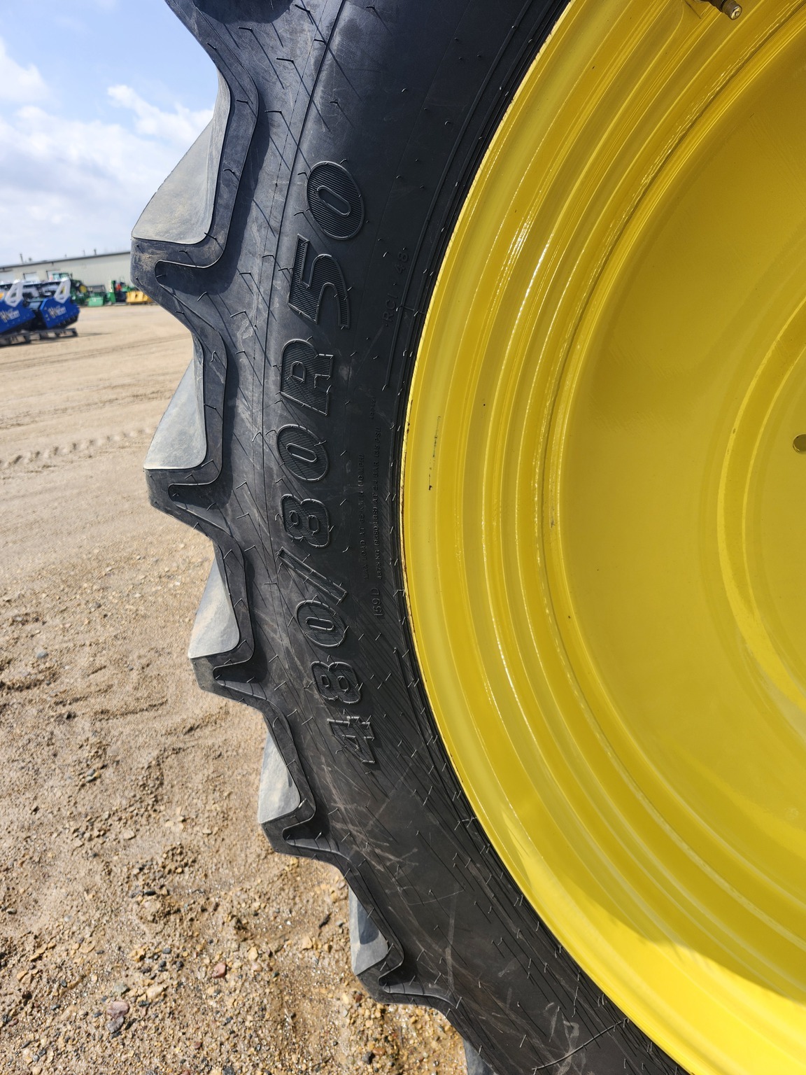 2024 John Deere 7R 270 Tractor