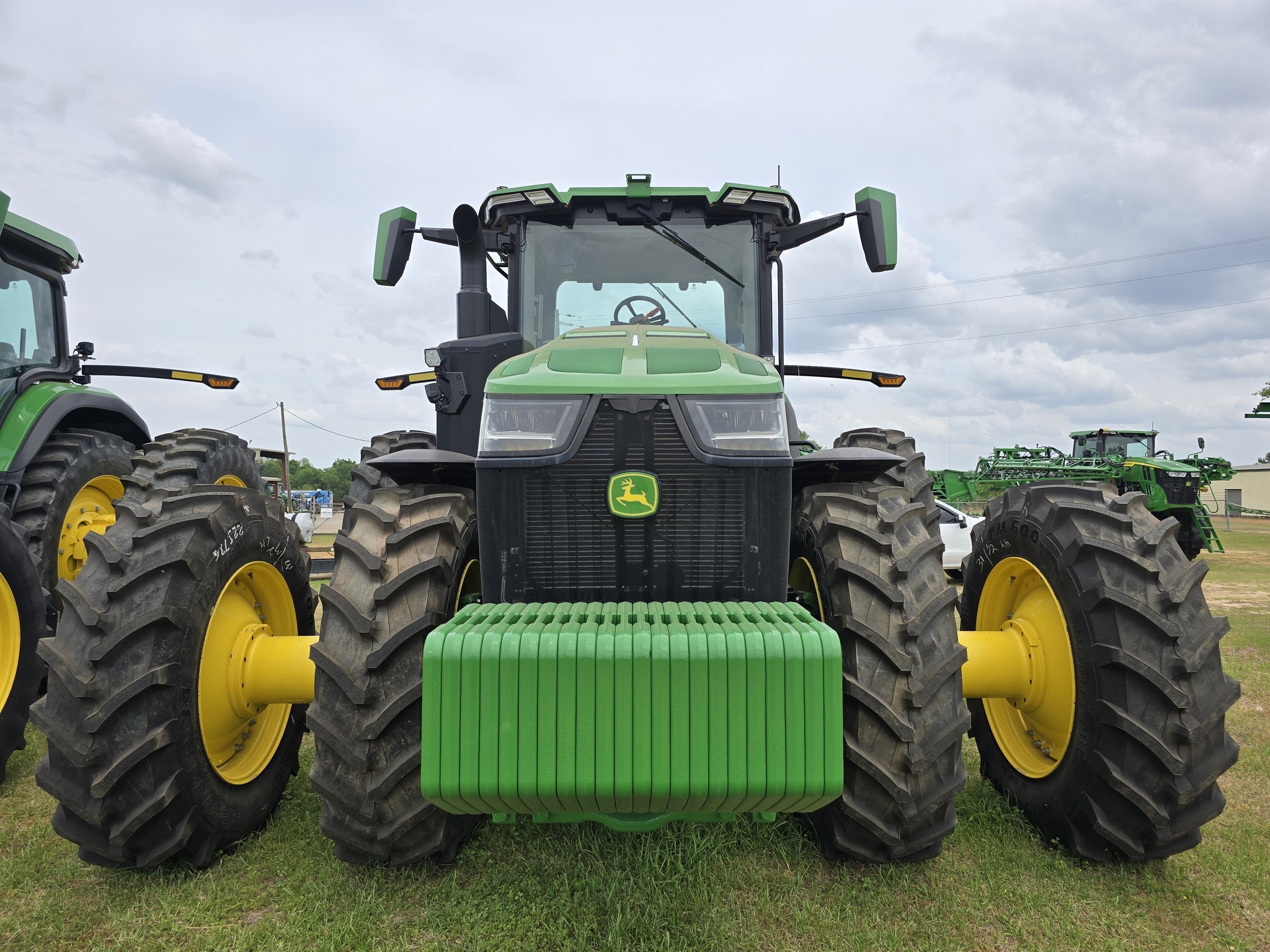 2023 John Deere 8R 370 Tractor