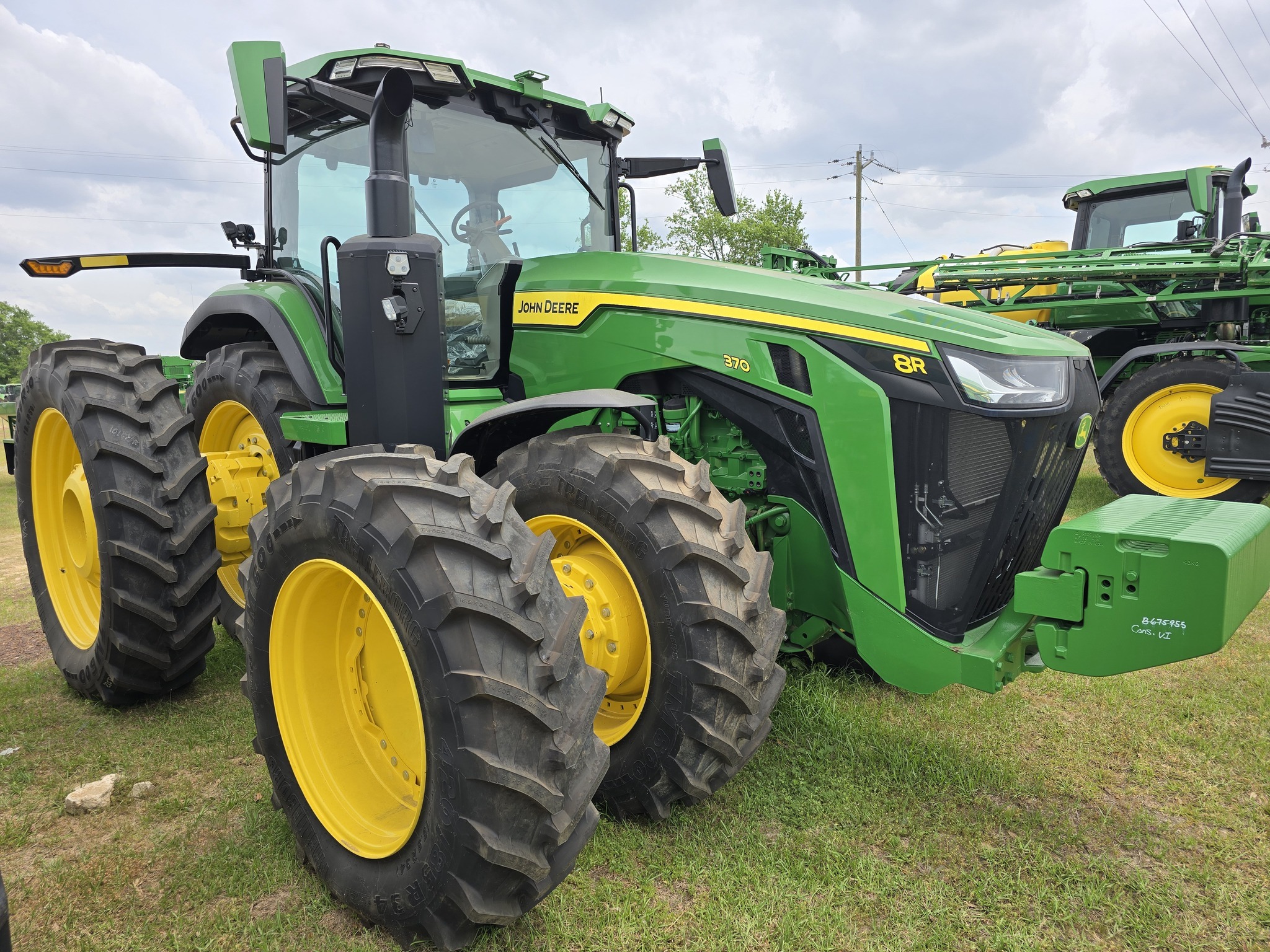 2023 John Deere 8R 370 Tractor
