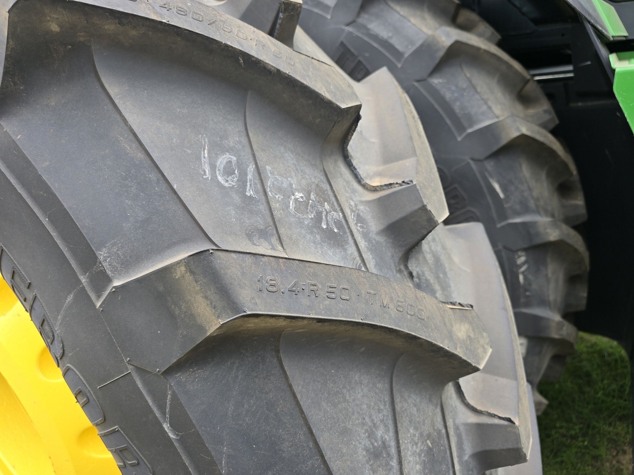 2023 John Deere 8R 370 Tractor