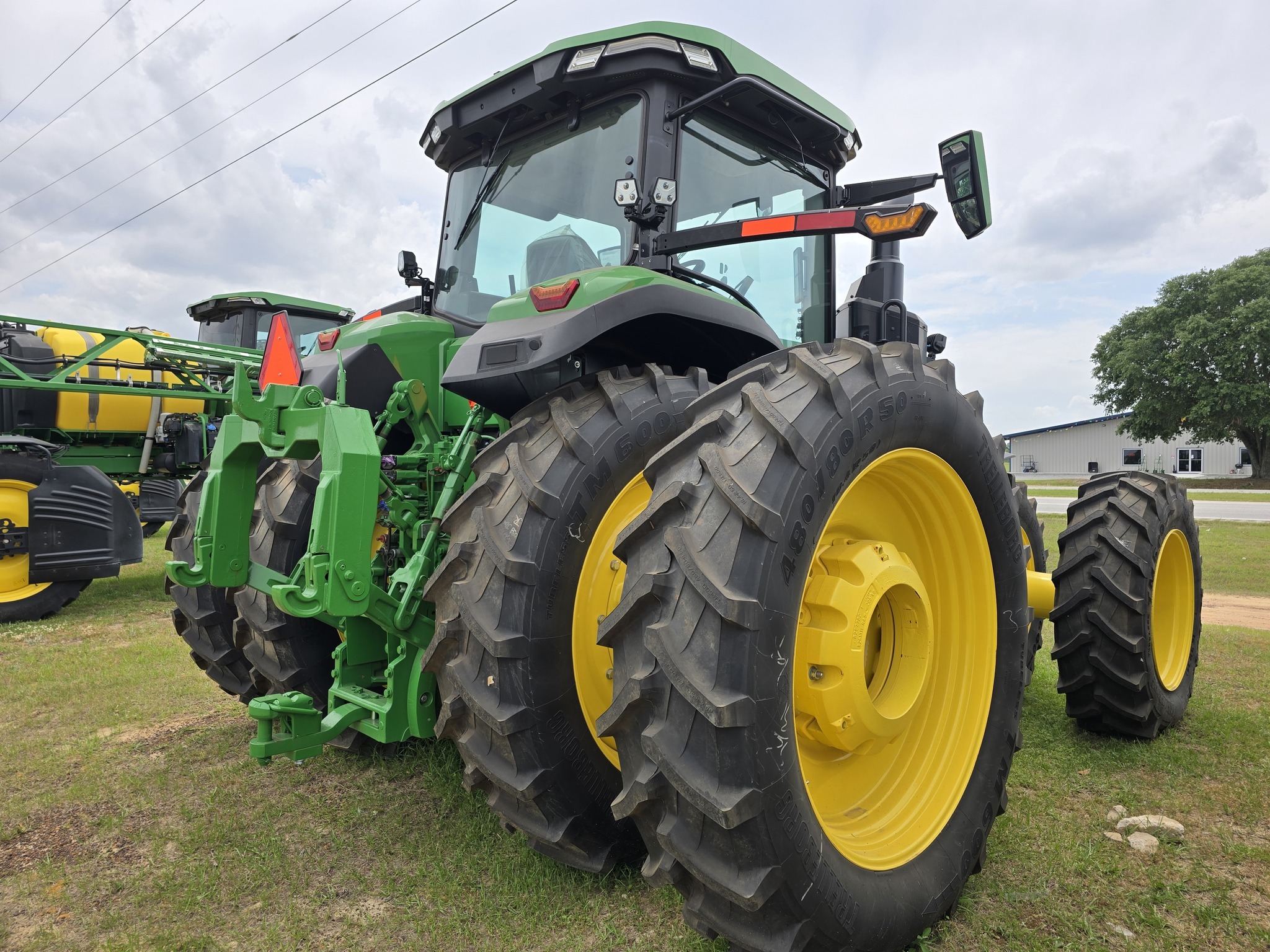 2023 John Deere 8R 370 Tractor