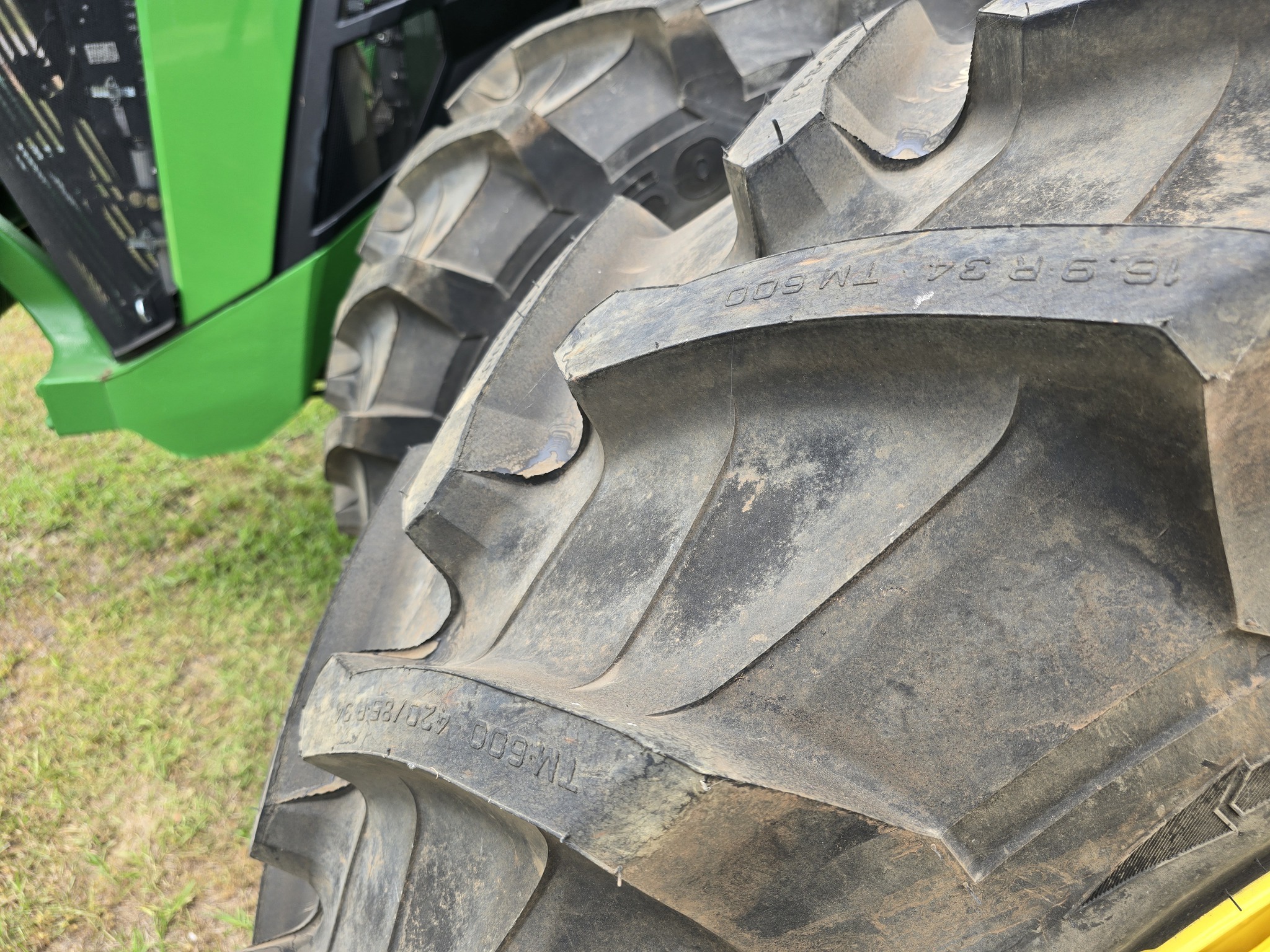 2023 John Deere 8R 370 Tractor