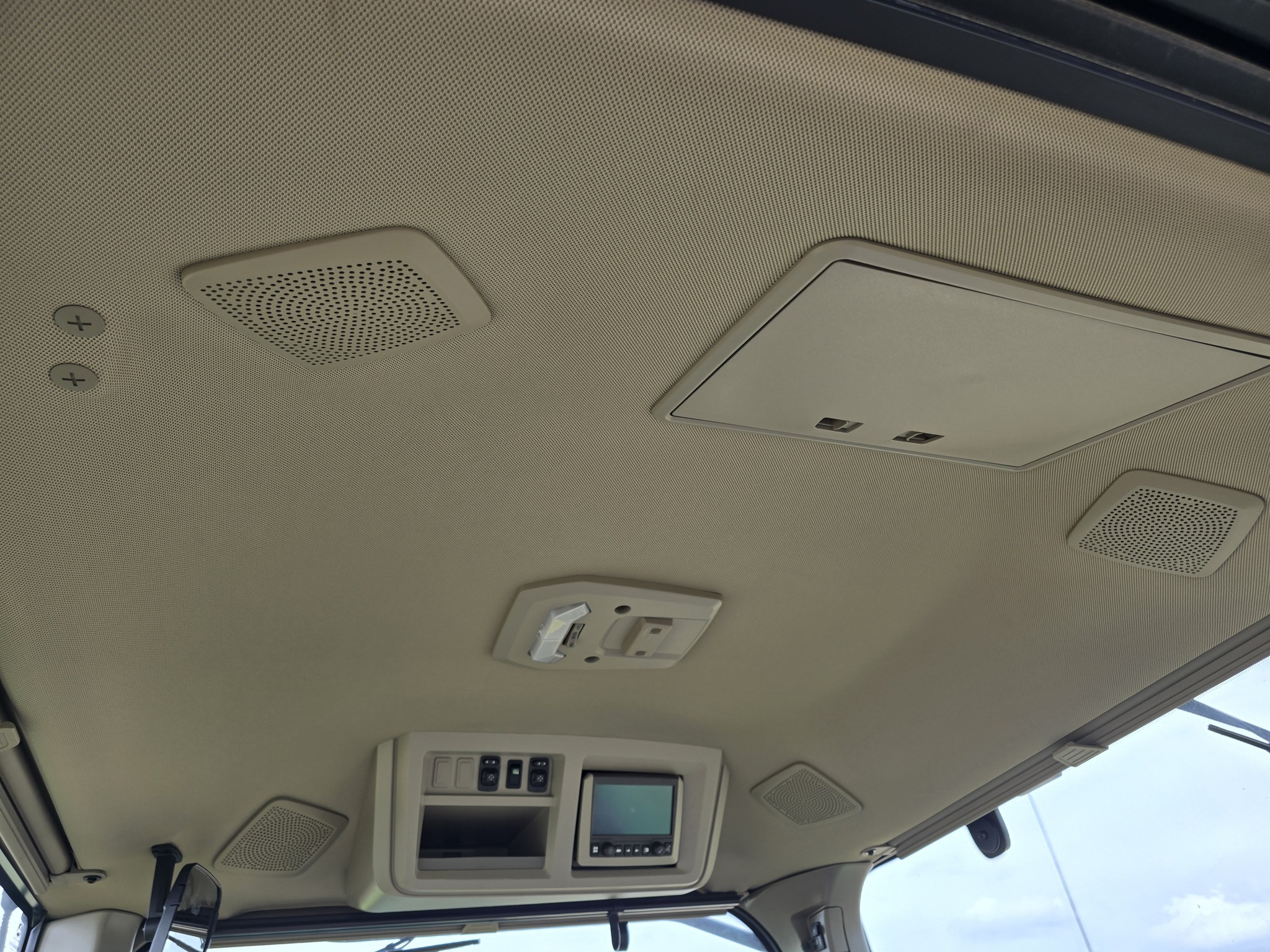 2023 John Deere 8R 370 Tractor