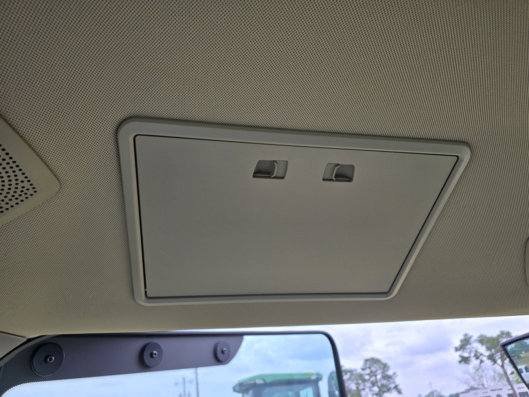 2023 John Deere 8R 370 Tractor